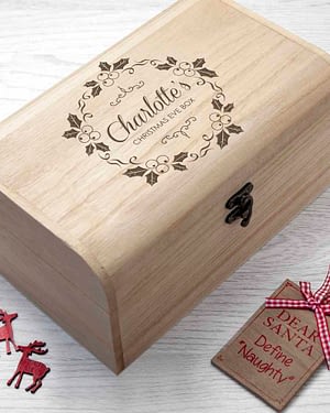 Personalised Christmas Eve Chest With Mistletoe Wreath